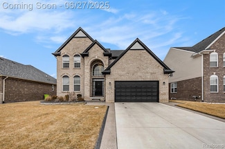 12255 Wellesley Dr, Sterling Heights, MI 48312