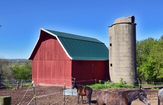 1521 King Rd, Brooklyn, WI 53521