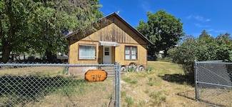 714 Silver Crown Ave, Northport, WA 99157