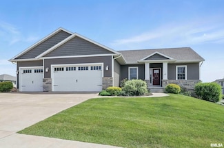 4241 Colorado Dr, Bettendorf, IA 52722