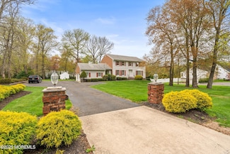 36 New Monmouth Rd, Middletown, NJ 07748
