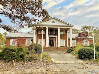 319 Highway 55 E, Falkville, AL 35622