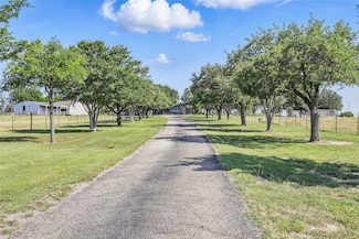 5909 Stacy Ln, Weatherford, TX 76087