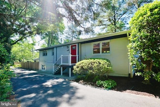 4316 Brookside Dr, Alexandria, VA 22312