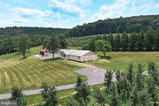 790 Bendersville Wenksville Rd, Aspers, PA 17304