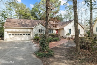 8 Fairways Ct, Atlantic Beach, NC 28512