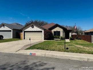 9835 Diamond Cliff Dr, Helotes, TX 78023