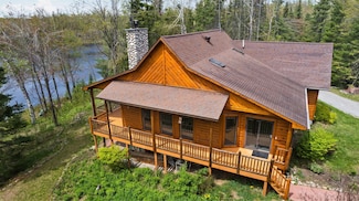 14250 Chippewa Trail, Johannesburg, MI 49751