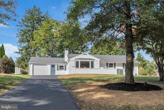 5 Spring Ln, Yardley, PA 19067