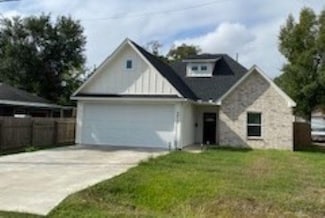 4817 Harrison Ave, Groves, TX 77619