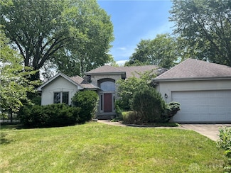 8858 Yankee Rose Ct, Dayton, OH 45458