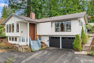 8475 SE 45th St, Mercer Island, WA 98040