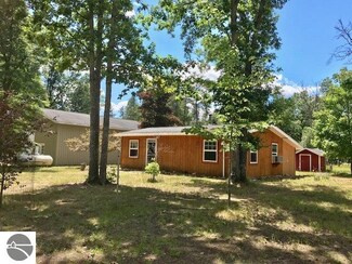 4795 N Brooks Rd, Irons, MI 49644