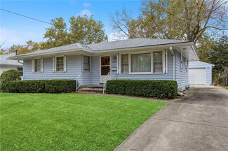 3930 29th St, Des Moines, IA 50310