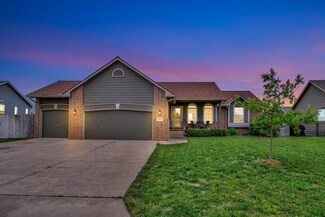 321 Matson St, Newton, KS 67114