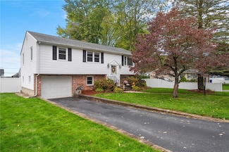 78 George St, Cumberland, RI 02864