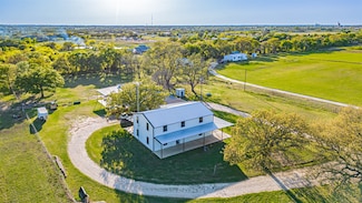 476 Riley Ln, Tolar, TX 76476