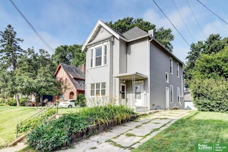 1510 S 32nd Ave, Omaha, NE 68105