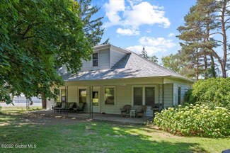 277 Upper Newtown Rd, Mechanicville, NY 12118
