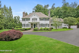 121 Valley Dr, Greenwich, CT 06831