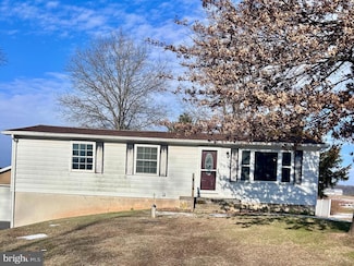 1002 Creek Rd, Manheim, PA 17545