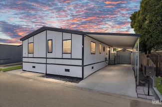 4 Dogwood Ln, Bakersfield, CA 93308