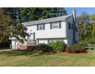 15 Ackerman St, Salem, NH 03079