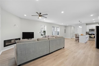 1425 Seaboard Ave, Chesapeake, VA 23324