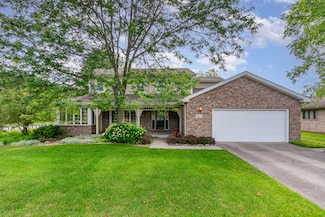 18554 Country Ln, Lansing, IL 60438