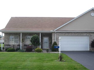 39 Wynfield Ln, New Wilmington, PA 16142
