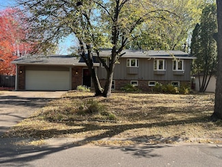 10426 Thrush St NW, Coon Rapids, MN 55433