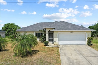 1214 NE 14th Ave, Cape Coral, FL 33909