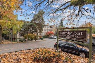 9512 1st Ave NE Unit 202, Seattle, WA 98115