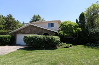 28W775 Wagner Rd, Naperville, IL 60564