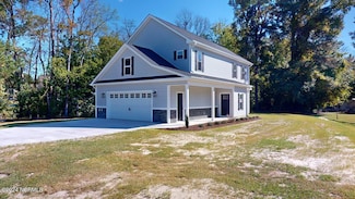 104 Barringer Dr, La Grange, NC 28551