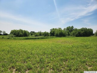 404 8th St NW, Nora Springs, IA 50458