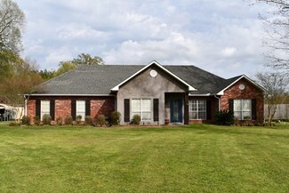 220 Sweet Bay Dr, Pineville, LA 71360
