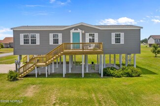 166 Bay Lake Dr, Chocowinity, NC 27817