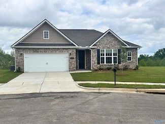 2137 Dustin Dr, Cullman, AL 35058