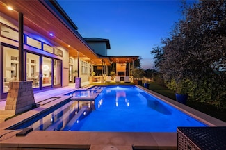 4004 Sugarloaf Dr, Austin, TX 78738