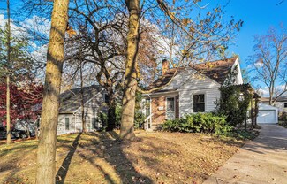 1718 Chandler Rd, Ann Arbor, MI 48105