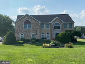 3 Golf Ln, Fleetwood, PA 19522