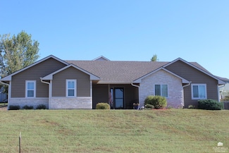 506 Prairie Meadow Rd, Saint George, KS 66535