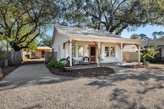 1106 George Lotson Ave, Saint Simons Island, GA 31522