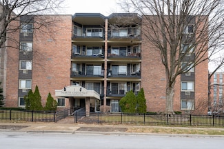 1 N Chestnut Ave Unit 1B, Arlington Heights, IL 60005