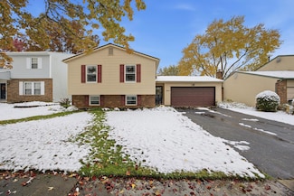 2051 Tuckaway Ct, Columbus, OH 43228