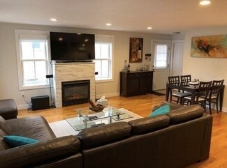 194 Franklin St Unit 194, Cambridge, MA 02139