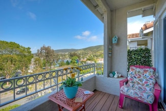 1648 Via Caminar Unit 106, San Marcos, CA 92078