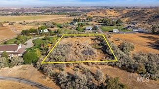 1455 Valley Steppe Dr, Buhl, ID 83316