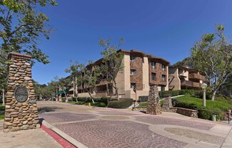 8860 Villa la Jolla Dr Unit 301, La Jolla, CA 92037